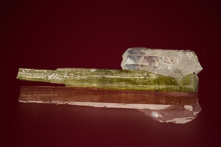 ELBAITE on QUARTZ
